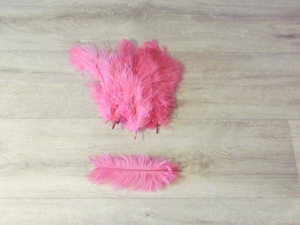 15 Straußenfedern 12 bis 20 cm pink B-Ware